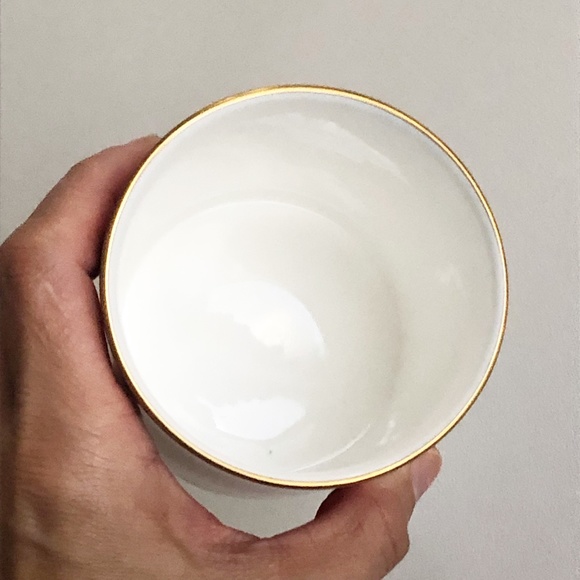 Halcyon Days "Christmas Wishes" English Fine Bone China Cup Holder Gold Rim - Picture 5 of 15